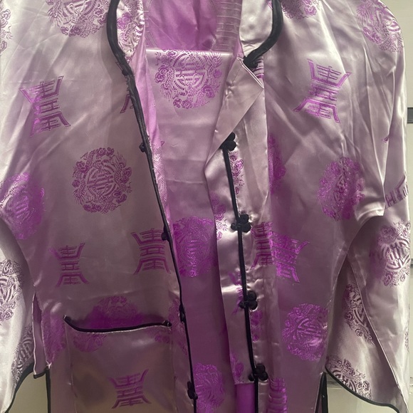 Authentic Japanese 3pc Silk Outfit!💜🤍 - Picture 6 of 11